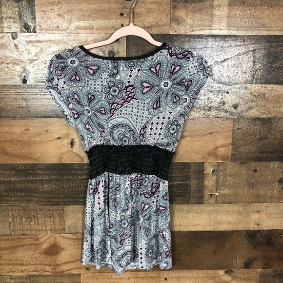 Windsor‎ Top - Picture 5 of 5